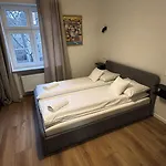 Armonia Old Town Apartment *